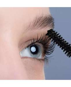 Máscara de ojos fabulosos resistente al agua | Carolina Herrera - Product Image 4