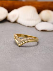 Anillo de Diamantes con Corte Redondo Minimalista en Forma de V, Cultivado en Laboratorio, con Oro Amarillo de 14K, Joyería Fina, Regalo de Compromiso o Boda para Enamorados - Product Image 4