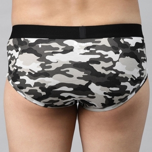 Calzoncillos para hombre confeccionados con tela de algodón ligera que ofrece un ajuste flexible, control de la humedad y comodidad duradera. - Product Image 3