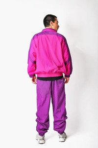 Survêtement unisexe vintage rétro à capuche en coton 100% respirant violet rose imprimé avec cordon de serrage sur le devant - Product Image 6