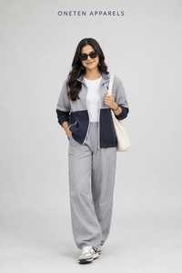 ONETEN APPARELS Ensemble de survêtement 2-en-1 écologique pour femme, veste zippée à col montant et pantalon - Product Image 3