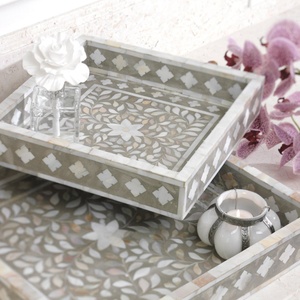 Usine Offre Spéciale Ramadan Cadeau Blanc Floral Design Résine Incrustation Bois En Gros Attrayant À La Main Bois Résine Incrustation Floral Plateau - Product Image 2