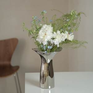 Noble Metal Flower Vase Decorative Handmade Premium Floral Display Stylish Living Space Interior Collection Beauty Accent Design - Product Image 2
