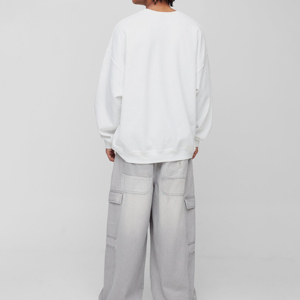 Sweat-shirt homme surdimensionné à col rond, 100% coton, lourd, personnalisable avec logo, pour l'hiver. - Product Image 4