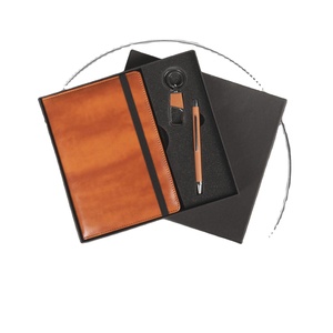 Juego de regalo corporativo de cuero hecho a mano de lujo más vendido, bolígrafo, diario y llavero, regalos promocionales de cuero para oficina y Universidad - Product Image 1