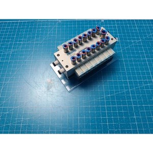 Actuador Lineal Neumático FESTO UMPO-16-16-SA3014394KR SA3014394KR Usado Como Parte de Equipos Semiconductores Legacy - Product Image 2
