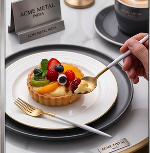 Juego de cubiertos de acero inoxidable con mango dorado mate y blanco, con revestimiento PVD dorado, resistente al óxido, para cenas, bodas, fiestas y uso diario. - Product Image 5