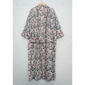 Bata unisex acolchada de algodón puro, reversible, larga, estilo kimono, para otoño e invierno, estilo bohemio indio, con estampado floral a mano. - Product Image 1