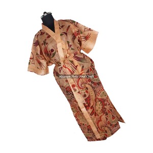 KL009 Kimono Largo Bohemio de Seda Vintage, Estilo Sari, Gypsy, Hecho con Sari Reciclado, Túnica Larga, Ropa de Dormir para Mujer - Product Image 5