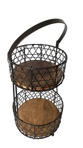 การผสมผสานระหว่างโครงตาข่ายโลหะและฐานไม้ธรรมชาติให้ความรู้สึกที่ผสมผสานระหว่างความทันสมัยและความเรียบง่ายแบบชนบท ตะกร้าลวด - Product Image 3