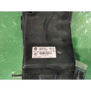 Luz Antiniebla Delantera Izquierda para Golf 2012-2017, Usada, OEM 5G0941661 - Product Image 4