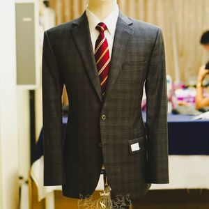 Unisex #209ชุดสูทธุรกิจ2ชิ้นเข้ารูปแขนยาวคอวีอัดจีบด้านหน้ากระดุมระบายอากาศแบบกระดุมแถวเดียวสำหรับผู้ชาย - Product Image 1