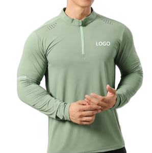 Chemises de sport à compression avec logo personnalisable pour hommes, vêtements de sport d'entraînement à manches longues élastiques à séchage rapide, vêtements de protection solaire - Product Image 1