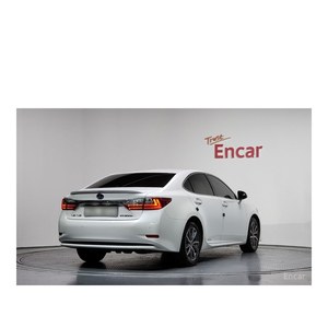 Lujoso Lexus ES 350 Sedán 2018, 140,605 km, Emisión Euro V, Asientos de Cuero, Cámara Trasera - Product Image 2