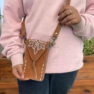 Nouveaux produits 2024 mode tendance botte point daim cuir bandoulière téléphone portable sacs en cuir véritable pochette de téléphone portable pour les femmes - Product Image 2