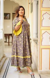 Rayon Floral Anarkali Kurti Women's <b>Plus</b> <b>Size</b> Angrakha Neck Bell Sleeves Flared Fit Casual Party Wear Grey Color - Product Image 2