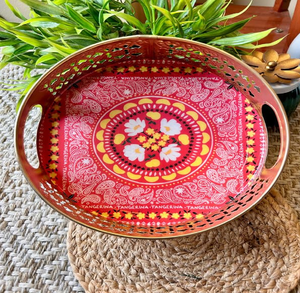 Pot de rangement en céramique bleue avec motif du Dieu Ganesha, couvercle à bord blanc et bouton en cristal, disponible à prix de gros. - Product Image 6