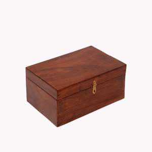 Boîte de rangement en bois artisanale avec plateau, loquet en laiton, style vintage, brun intense, grande, décorative, pour souvenirs, cadeau - Product Image 4