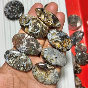 Cuarzo en bruto ovalado/en forma de pera, cabujón suelto hecho a mano, precio mayorista, piedra de joyería natural de buena calidad con juego de colores, pulido. - Product Image 2