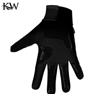 Muestra gratuita personalizada de guantes de fútbol americano ligeros y antideslizantes, último estilo, guantes únicos y de primera calidad al mejor precio. - Product Image 5