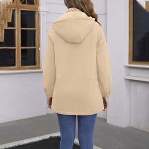 Doudoune Ultra Légère Femme Pliable Sportive Hiver Coupe-Vent à Capuche Polyester Performance Athlétique Vêtement d'extérieur avec Poches - Product Image 4