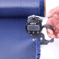 Rouleau de tissu en fibre de carbone jacquard bleu foncé 3K 240GSM pour panneaux composites décoratifs et garnitures intérieures automobiles