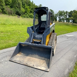 Chargeuse compacte John Deere avec moteur Cummins, pompe hydraulique, boîte de vitesses, haute efficacité opérationnelle, garantie de 4 ans - Product Image 4