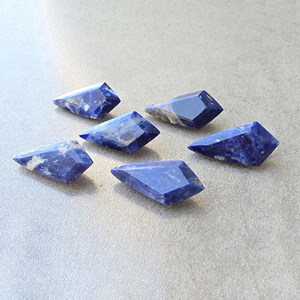 Sodalite naturelle facettée en forme de cerf-volant, calibrée, pierre précieuse bleue en vrac pour la fabrication de bijoux, toutes tailles disponibles - Product Image 4