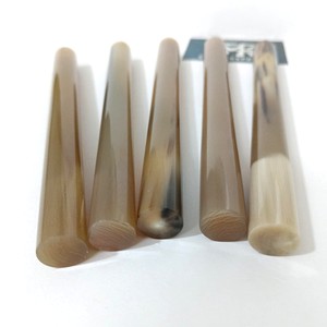 Rouleaux de corne de buffle naturelle, écologiques et durables, lisses et polis, pour la fabrication de manches de couteaux, l'incrustation de bijoux, la sculpture et le bricolage - Product Image 1