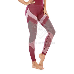 Ensemble de yoga respirant et écologique en 2 pièces haute performance pour entraînement et sport professionnels - Product Image 3