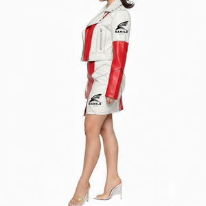 Ensemble de jupes personnalisées OEM fabriquées au Pakistan pour femmes, comprenant un crop top à capuche avec impression de logo décontractée, ensemble de jupes et crop top à capuche pour l'hiver. - Product Image 3