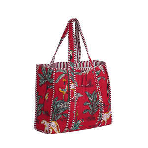 Sac fourre-tout en coton matelassé rouge à imprimé léopard bohème, ouverture supérieure, léger et durable pour les voyages, la plage et le shopping, toutes saisons - Product Image 2