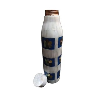 Botella de Agua de Cobre de la Más Alta Calidad, Diseño Minimalista, Termo Portátil de Viaje con Tapa - Product Image 6