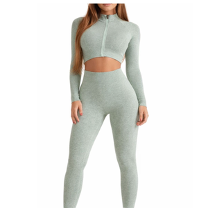 Ensemble de leggings et crop top respirant à manches longues, coupe ajustée, sans couture frontale, effet push-up, pour le sport et le fitness, vente en gros - Product Image 2