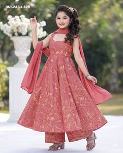 Fournisseur indien de costumes Anarkali pour filles, en mousseline de qualité supérieure avec impression numérique et pantalon palazzo/pantalon long - Mode féminine - Product Image 6