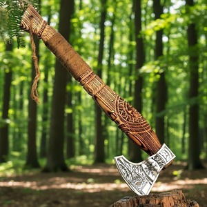 Hacha Vikinga Forjada a Mano – Hoja de Acero al Carbono Hecha a Medida con Mango de Madera de Fresno y Funda de Cuero |   Hacha de Camping - Product Image 1