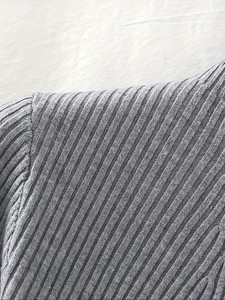 Suéter cárdigan ajustado de manga larga con cuello redondo, tejido 100% cachemir para mujer, otoño-invierno, de Bangladesh. - Product Image 4