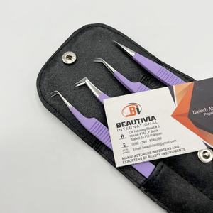 Pinzas de extensión de pestañas con mango dentado recubierto de Color púrpura Diseño de mariposa en la parte inferior Pinzas de pestañas de etiqueta privada personalizadas - Product Image 5