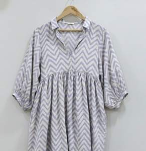 Vestido Formal de Oficina Midi para Mujer, 100% Algodón, Tejido a Mano, Estampado Floral, Cuello en V, Manga Abullonada, Corte en A, Transpirable y Natural - Product Image 3