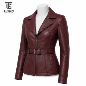 Chaqueta de cuero para mujer hecha con materiales finos que ofrecen comodidad duradera, estilo atemporal y un diseño versátil para cada temporada. - Product Image 3