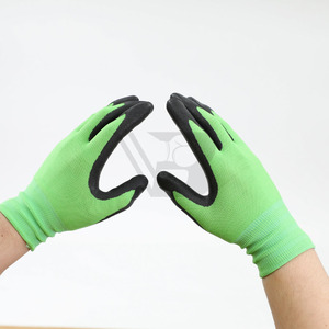 Guantes de trabajo avanzados diseñados para una durabilidad superior, ajuste cómodo y rendimiento confiable en aplicaciones de trabajo pesado. - Product Image 1
