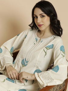 <b>Women</b> Cream Cotton <b>Kurta</b> Set Blue Floral Embroidery Bell Sleeves Regular Fit Knee-Length Quick Dry Digital Print Ethnic Casual - Product Image 4