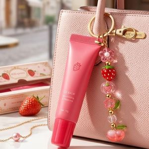 Lindo Llavero de Fresa con Cuentas Acrílicas de Frutas para Mujer, Accesorios Decorativos para Bolsos y Cremas de Manos - Product Image 3