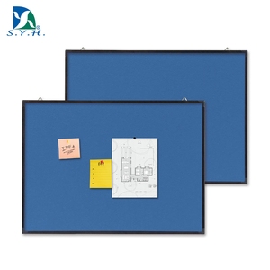 Tablero de Fieltro Azul con Marco de Aluminio para Notas, Fotos y Organización de Oficina - Product Image 1