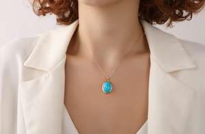 Collar de Plata de Ley 925 Chapado en Oro de 14K con Turquesa Howlite, Colgante de Piedra Azul, Joyería Fina Clásica y Elegante, Regalo de Compromiso - Product Image 2