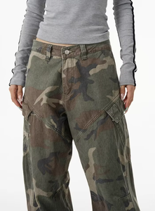Vintage Denim Women's Loose Fit Mid Waist Summer Straight-leg Breathable Casual Streetwear Camouflage Cargo Jeans - Product Image 4