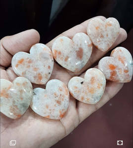 Gemas naturales únicas rubí fucsita corazón tallado suave joyería de piedras preciosas sueltas para hacer regalos festivos de buena calidad - Product Image 2