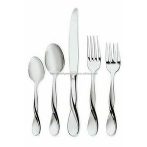 Juego de cubiertos de metal simple pero elegante para comidas diarias diseñado para un estilo funcional y un uso duradero - Product Image 2