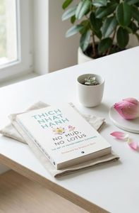 No Mud No Lotus, livre broché, l'art de transformer la souffrance, guide de style de vie pour adultes - Product Image 4