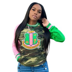 Sudadera de Cuello Redondo Chenille AKA, Diseño Camuflaje Verde, Rosa y Blanco, Letra Bordada, Estilo Casual, Unisex para Mujer - Product Image 2